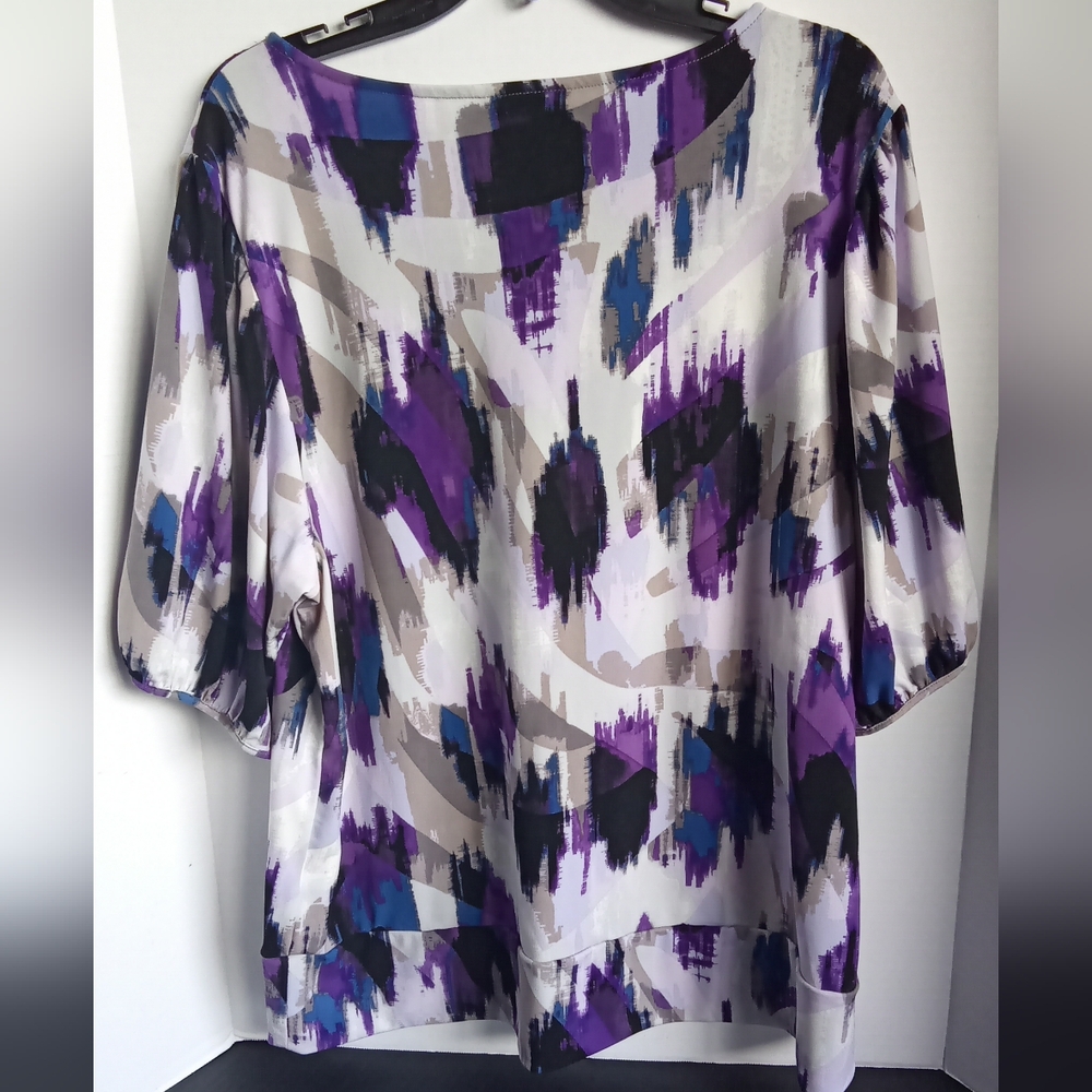 Dana Buchman Women's Top - Picture 4 of 5